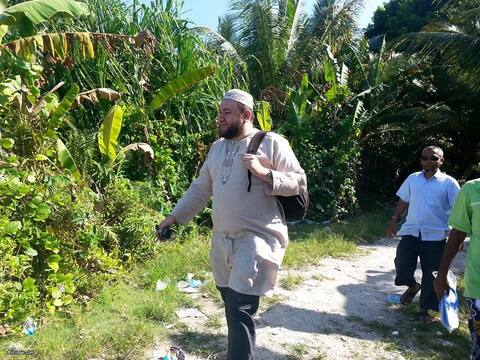 "ޓްރެވެލިންގ ޝައިޚް" ގެ ދަރުސް މިރޭ އައްޑޫގައި