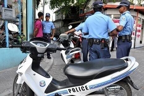 ފުވައްމުލަކު ގެއަކުން ވައްކަންކުރި ދެމީހަކާއި އެކު ވަގަށް ނަގާފައިވާ ސާމާނުތަކެއް ހޯދައިފި