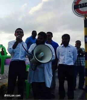ޣައްޒާ ފަންޑަށް އެހީތެރިވުމަށް ހުރިހާ ދިވެހިންނަށް ކުރީގެ ރައީސް ނަޝީދު ގޮވާލައްވައިފި