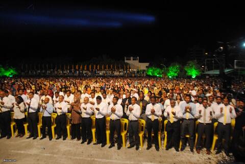 އެއީ ދިވެހިންގެ ތެރެއިން އެންމެ ދީންވެރި މީހުންނެވެ