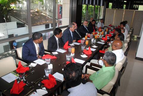 ވީހާވެސް ގިނަ ޤައުމުތަކުން، ގިނަ ބަޔަކު އަޤްސާއަށް ޒިޔާރަތްކުރަންޖެހޭ: ޑރ.މަޙްމޫދު އަލްހައްބާޝް