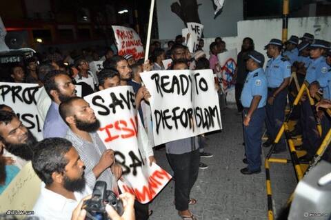 އިސްލާމްދީނަށް ފުރައްސާރަކުރެވޭ އިރުވެސް ތިބެންވީ ޖިހާދީ ރޫހު ދޫކޮށް، ފިނޑިވެ، ނެގިމަޑުވެފައި ހެއްޔެވެ؟