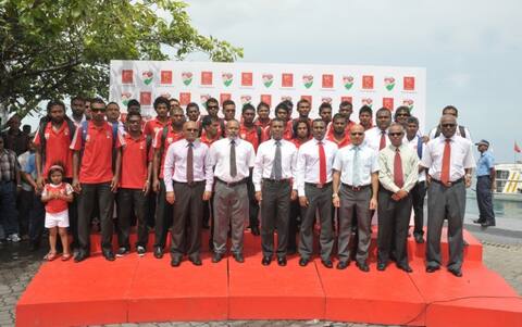 ސާފް ޗެމްޕިއަންޝިޕްގެ ސެމީގެ މެޗު ނިންމާނީ "އެއޮއް ބޮޑު އިންޑިއާ ބަލިކޮށްފައިކަން ކަށަވަރު" ކަމަށް ރައީސް ވިދާޅުވެފައި ވަނިކޮށް ރާއްޖެ ބަލިވެ މުބާރާތުން ކަޓައިފި