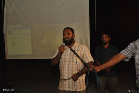 ޝެއީހް އިމްރާނާއި މަދަނީ އިއްތިހާދުގެ ރައީސް އަބްދުﷲ ފުލުހަށް ހާޒިރު ކުރަނީ