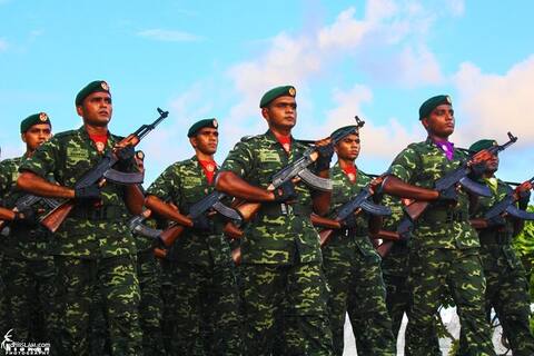 ދިވެހި ސިފައިން އދ. ގެ ފައުޖުގައި ބައިވެރިކުރަން ރައްޔިތުންގެ މަޖިލީހުން ފާސްކޮށްފި