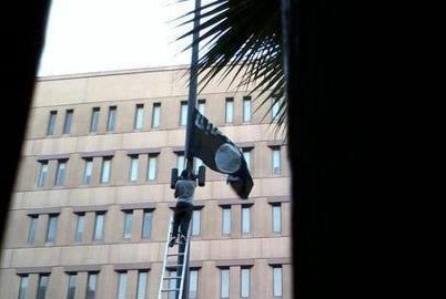އެމެރިކާއިން ކީރިތި ރަސޫލާއަށް އިހާނެތި ބަސް ރައްދުވާގޮތަށް ފިލްމެއް ތައްޔާރުކުރުމުގެ ސަބަބުން ބޮޑެތި ހަމަނުޖެހުންތަކެއް ހިނގައިފި