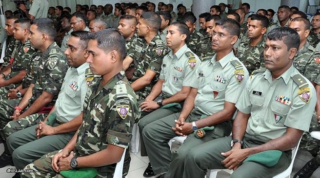 ސިފައިންނަށް އަސްކަރީ ކައިވެނި ކޮށްދޭން ފަށަނީ