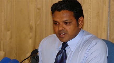 ޤާނޫނުއަސާސީ އިސްލާހްކޮށްގެން އިންތިޚާބެއް ބޭއްވިނަމަވެސް 2013ގައި އިންތިޚާބެއް ބޭއްވުމަށް ޤާނޫނު އަސާސީން ލާޒިމްކުރޭ- ނަޝީދު