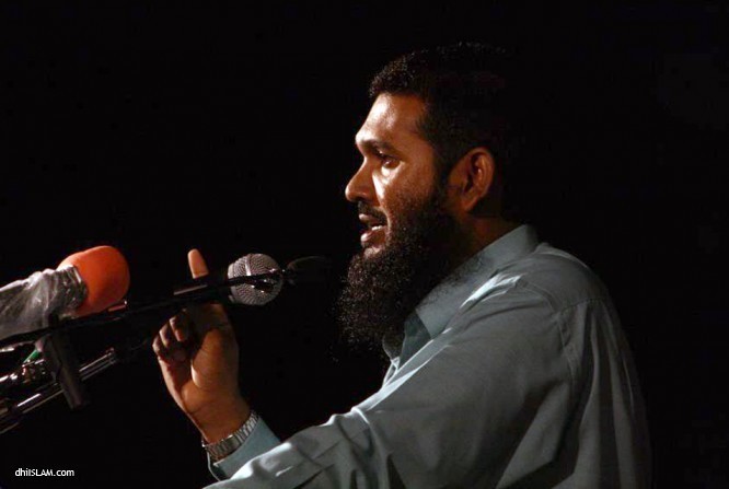 ފުރުޤާން މިސްކިތުގައި ބާއްވާ ޝައިޚް ސަމީރުގެ ދަރުސް އަޑުއެހުމަށް ދެޖިންސުގެ ބޭފުޅުންނަށް ތިބެވޭނެ އިންތިޒާމް ހަމަޖައްސަނީ